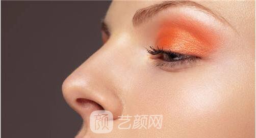 鼻子變高了，氣質(zhì)變贊了，魅力無(wú)限被放大