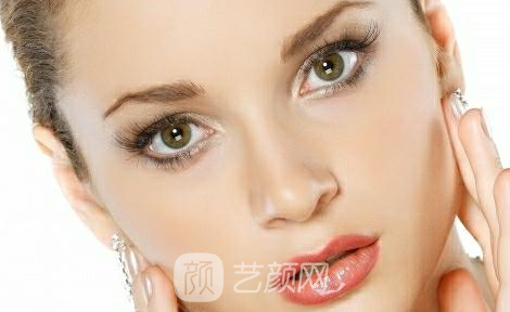 玻尿酸隆鼻+下巴之后，仿如新生，走上人生尖峰