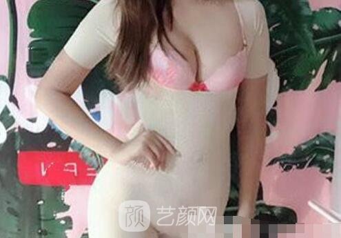 深圳整形醫(yī)院做假體隆胸