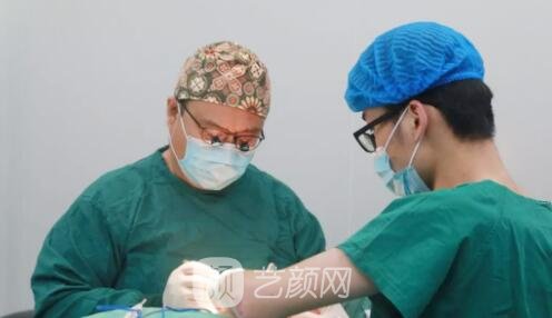 高偉成大夫有關(guān)雙眼皮整形術(shù)后必須留意的事宜