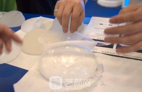 做了隆胸手術(shù)會被別人摸出來嗎？