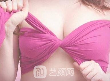 假體豐胸手術(shù)痛疼會出現(xiàn)在哪家時間范圍?