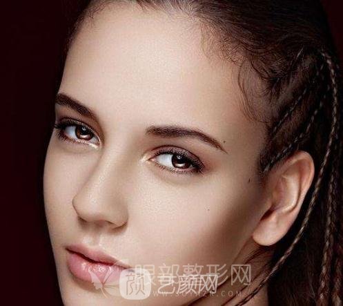 割雙眼皮較全攻略，術(shù)前你一定要get的知識！