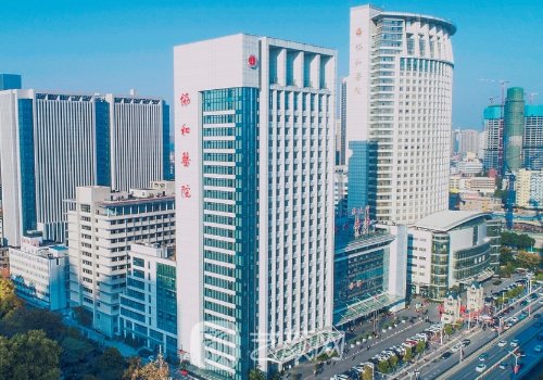 武漢協(xié)和醫(yī)院隆胸多少錢