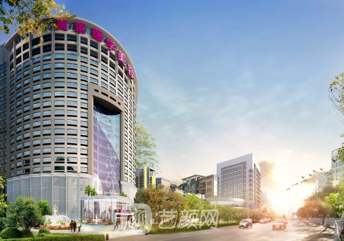 黃劍媚醫(yī)生隆胸失敗是真